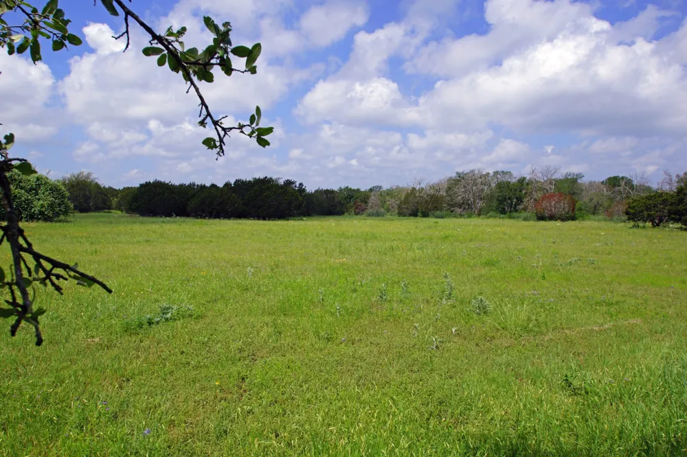 350 Apache Springs Road Briggs, TX 78608