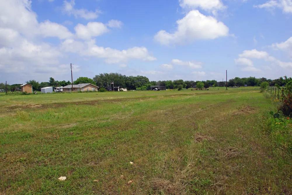 350 Apache Springs Road Briggs, TX 78608