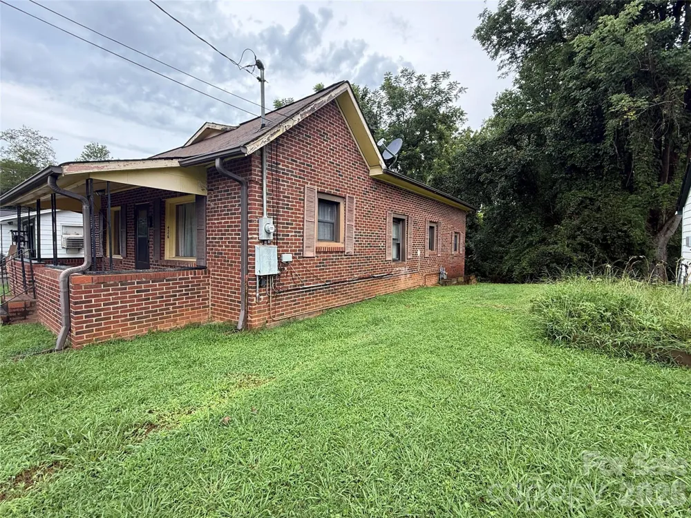 426 Bouchelle Street Morganton, NC 28655