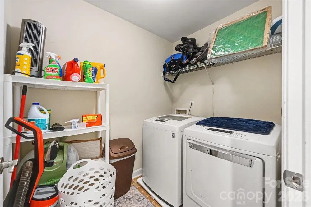 9883 NW Darby Creek Avenue NW Concord, NC 28027