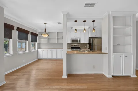3845 Ranch Road 2222 #32