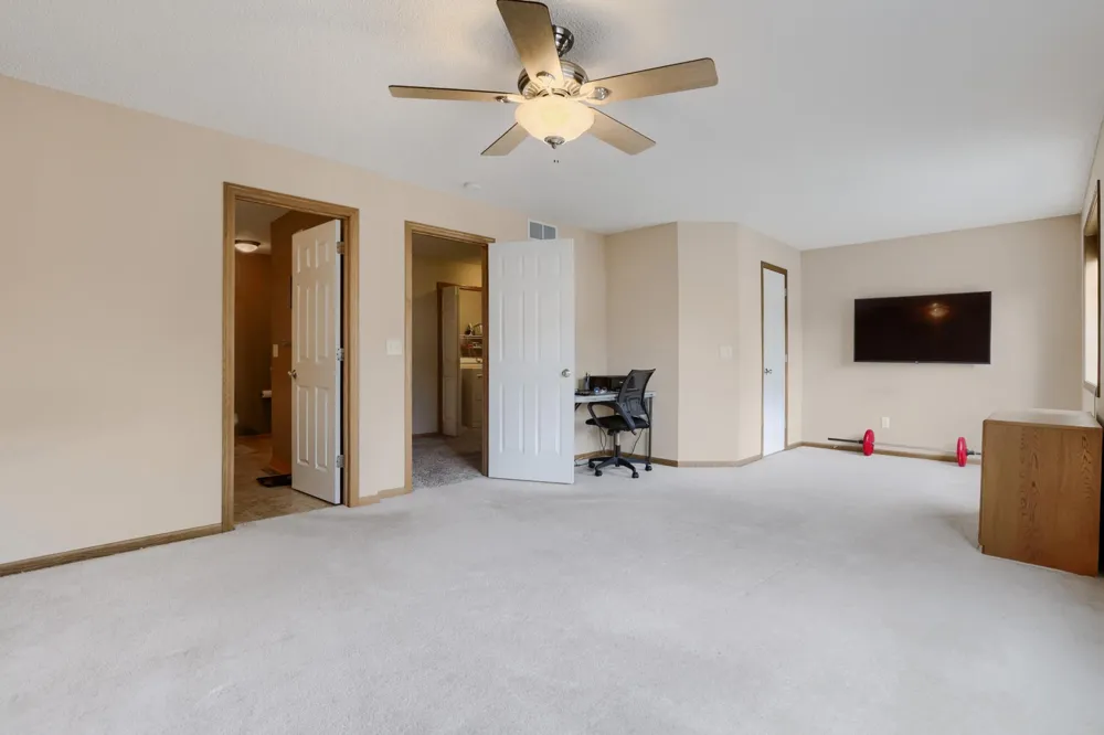 18087 Vance Circle NW Elk River, MN 55330