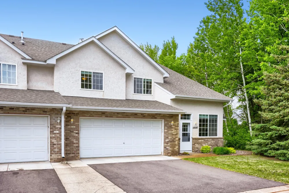 18087 Vance Circle NW Elk River, MN 55330