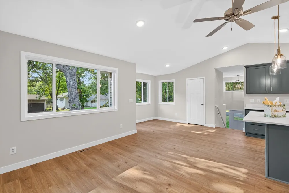 515 Farrell Street Maplewood, MN 55119