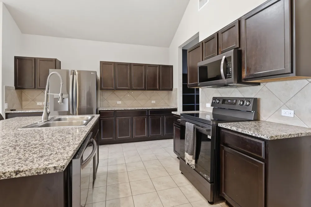701 Liard River Road Hutto, TX 78634