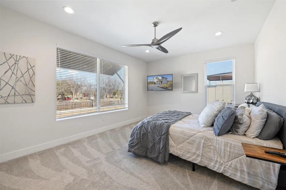 942 Euel Moore Drive Kingsland, TX 78639