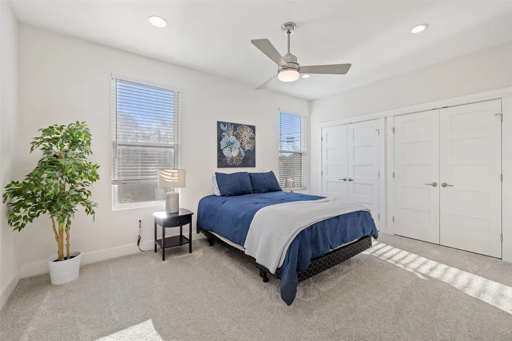 942 Euel Moore Drive Kingsland, TX 78639