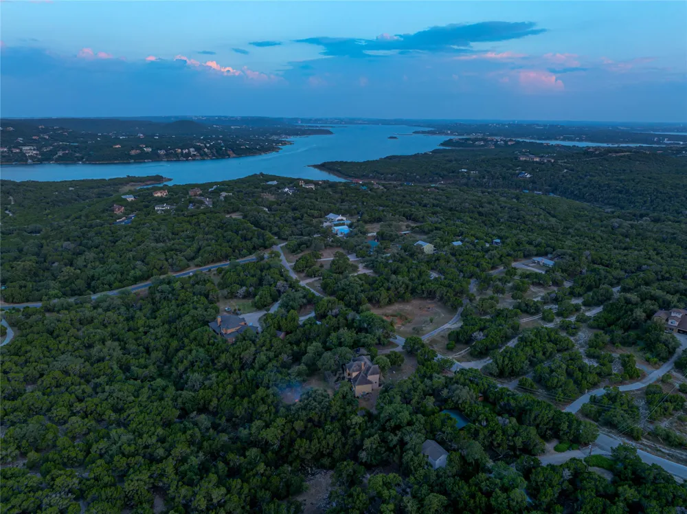 18202 W Reed Parks Road Jonestown, TX 78645