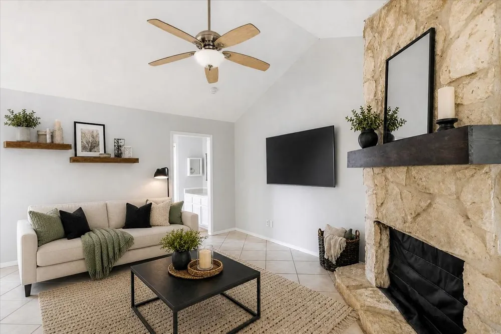 4307 S 1st Street #206 Austin, TX 78745