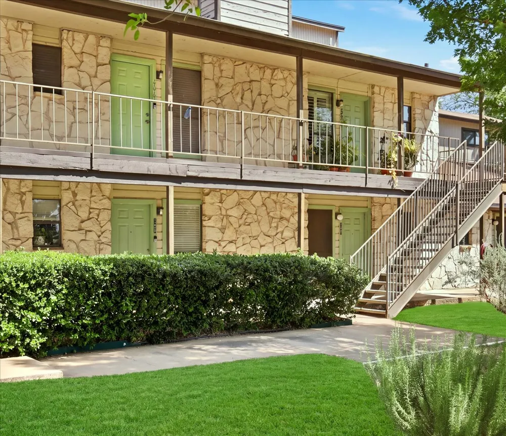 4307 S 1st Street #206 Austin, TX 78745
