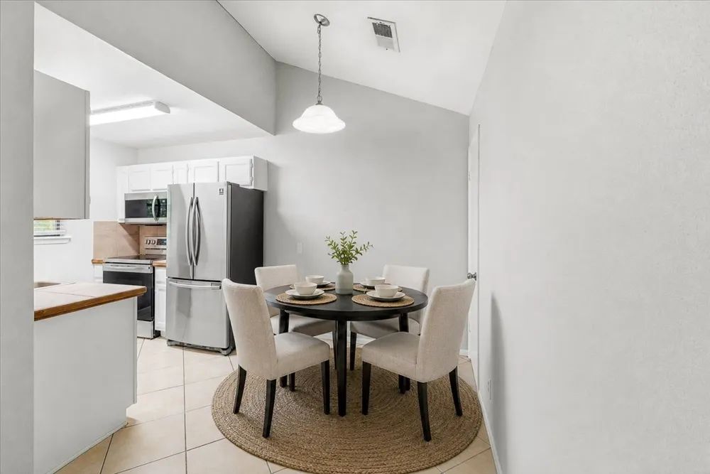 4307 S 1st Street #206 Austin, TX 78745