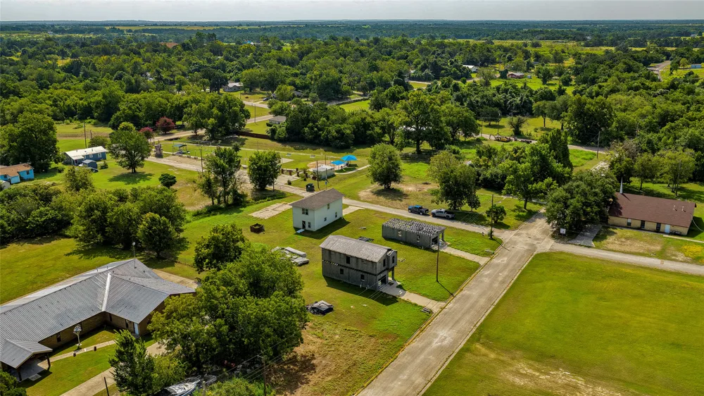 213 E 4th Street Rockdale, TX 76567