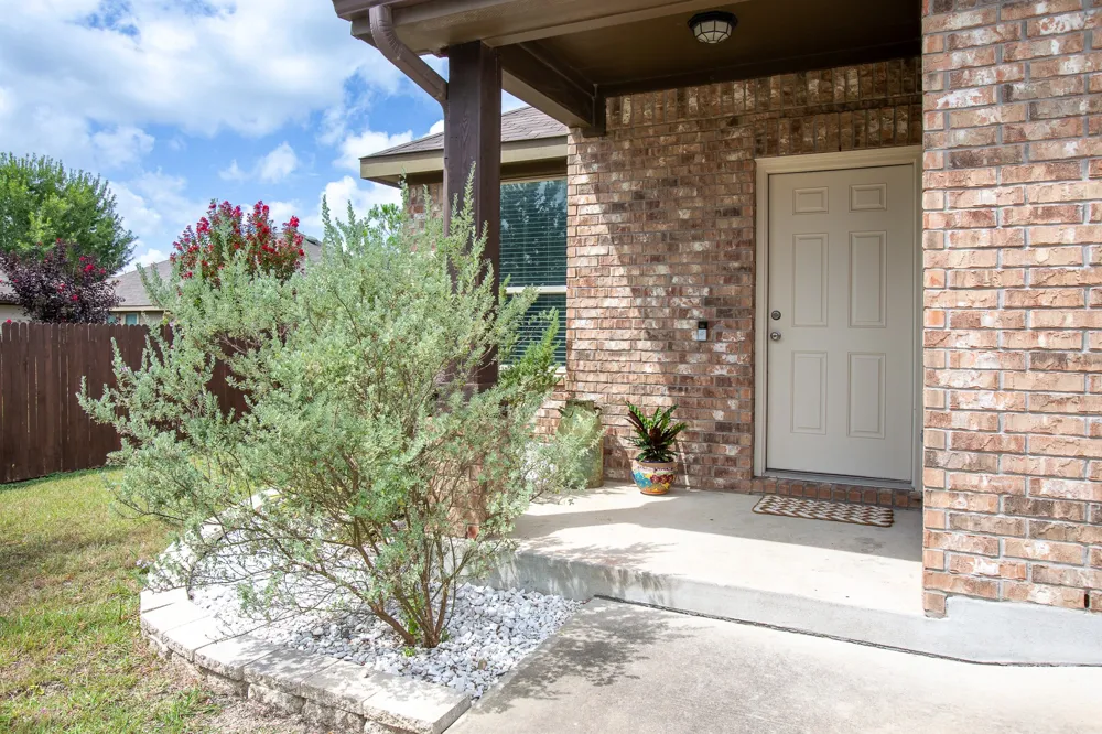 443 Dragon Ridge Road Buda, TX 78610