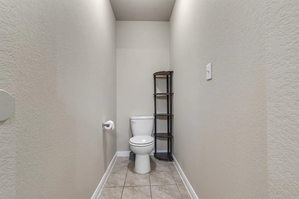 176 Dusky Thrush Drive Kyle, TX 78640