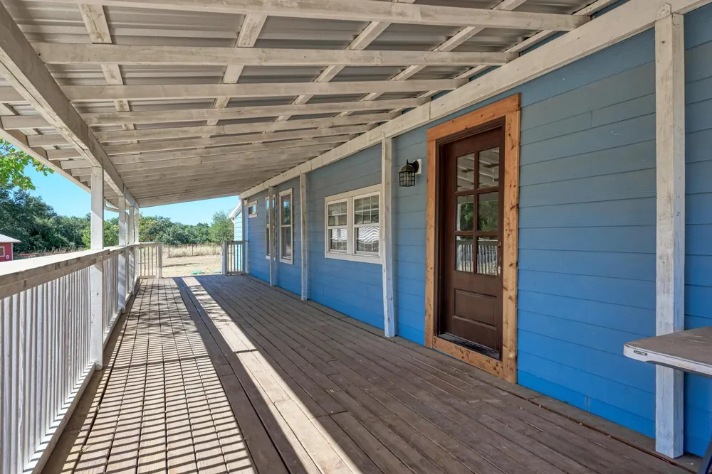 2812 County Road 205 Lampasas, TX 76550