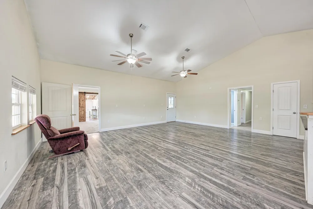 2812 County Road 205 Lampasas, TX 76550