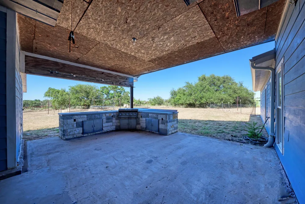 2812 County Road 205 Lampasas, TX 76550