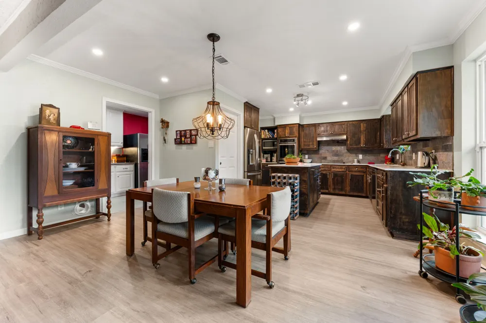 9702 Beauchamp Square Austin, TX 78729