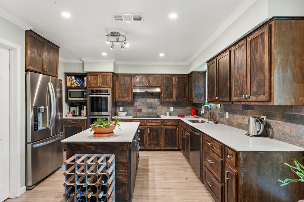 9702 Beauchamp Square Austin, TX 78729