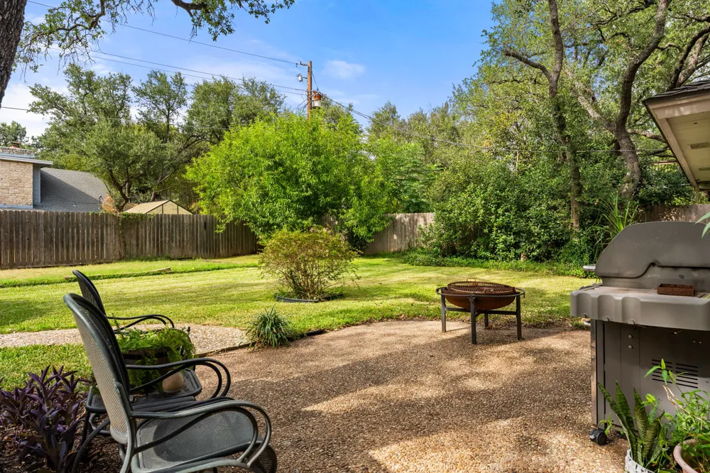 9702 Beauchamp Square Austin, TX 78729