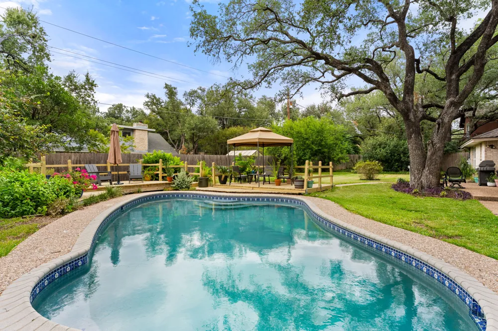 9702 Beauchamp Square Austin, TX 78729