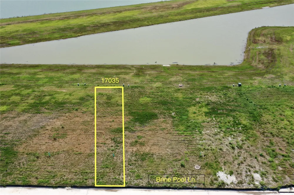 17035 Brine Pool Lane Crosby, TX 77532