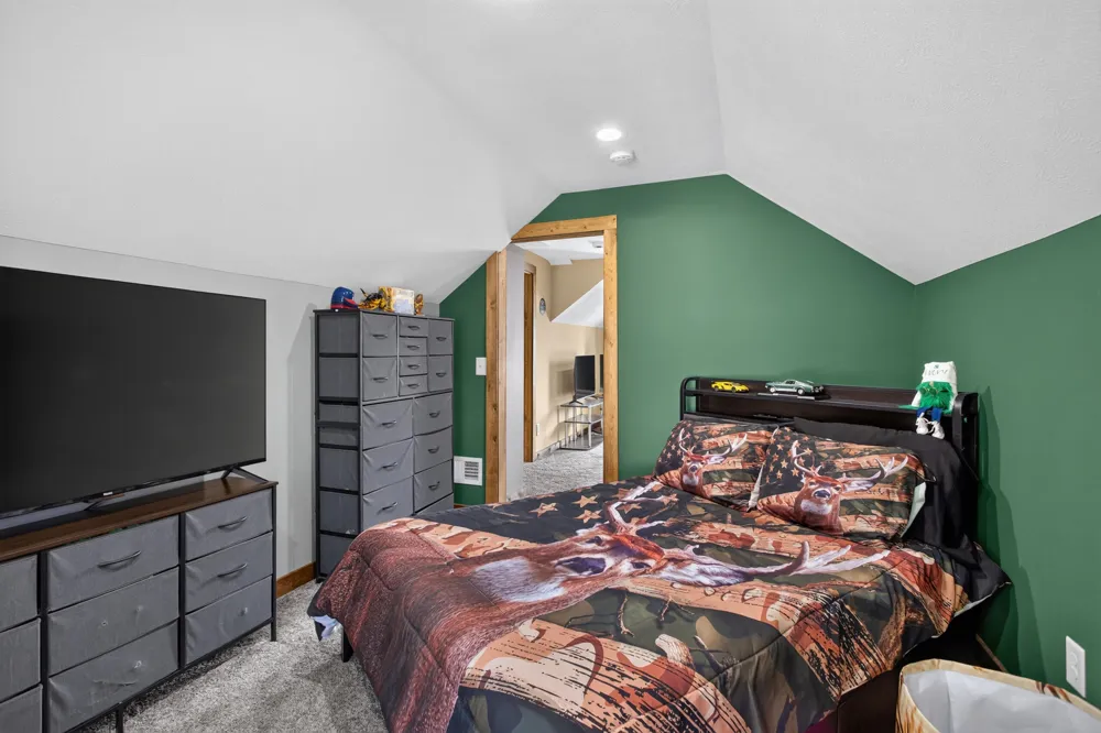 116 Falcon Road Jackson, MI 49202
