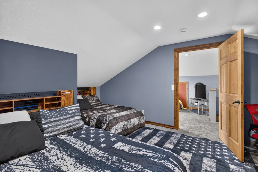 116 Falcon Road Jackson, MI 49202