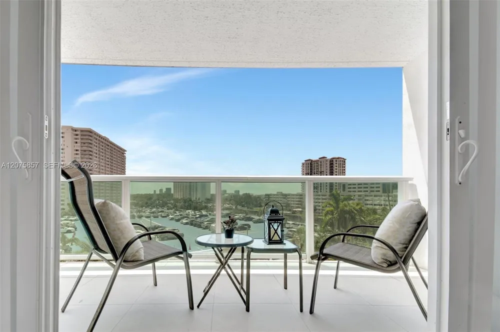 100 Bayview Dr #502 Sunny Isles Beach, FL 33160