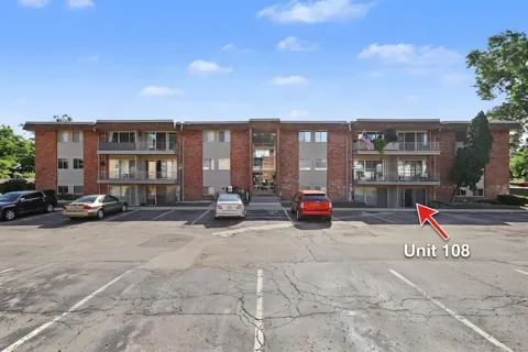742 W Kilgore Road #108