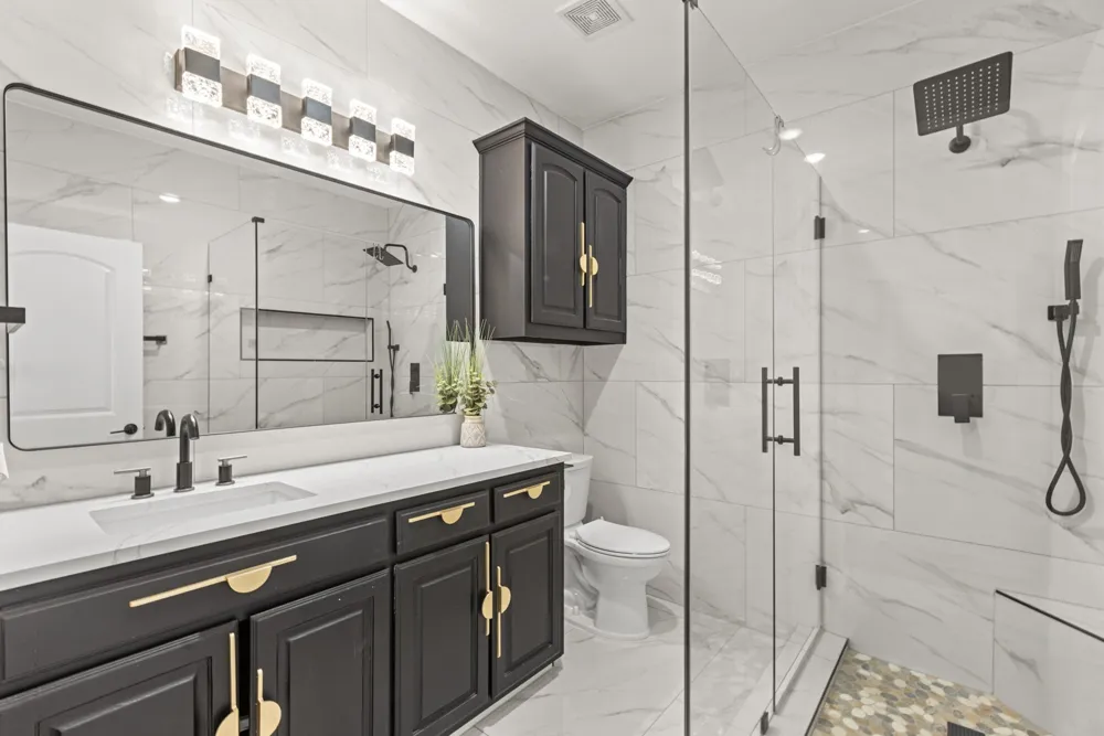 1055 The Meadows Parkway DeSoto, TX 75115