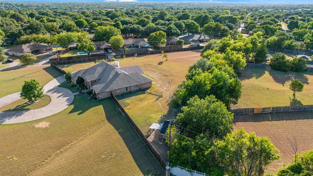 1055 The Meadows Parkway DeSoto, TX 75115