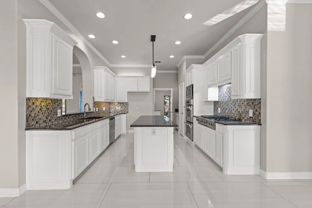 1055 The Meadows Parkway DeSoto, TX 75115