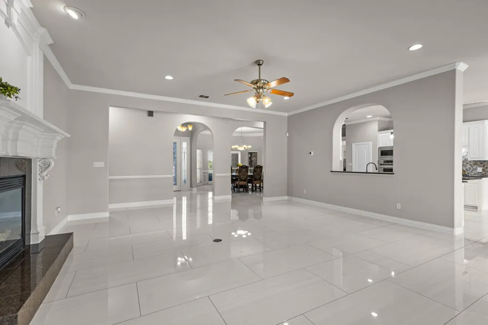 1055 The Meadows Parkway DeSoto, TX 75115