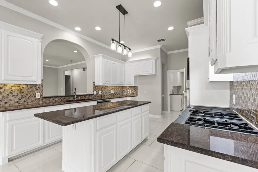 1055 The Meadows Parkway DeSoto, TX 75115