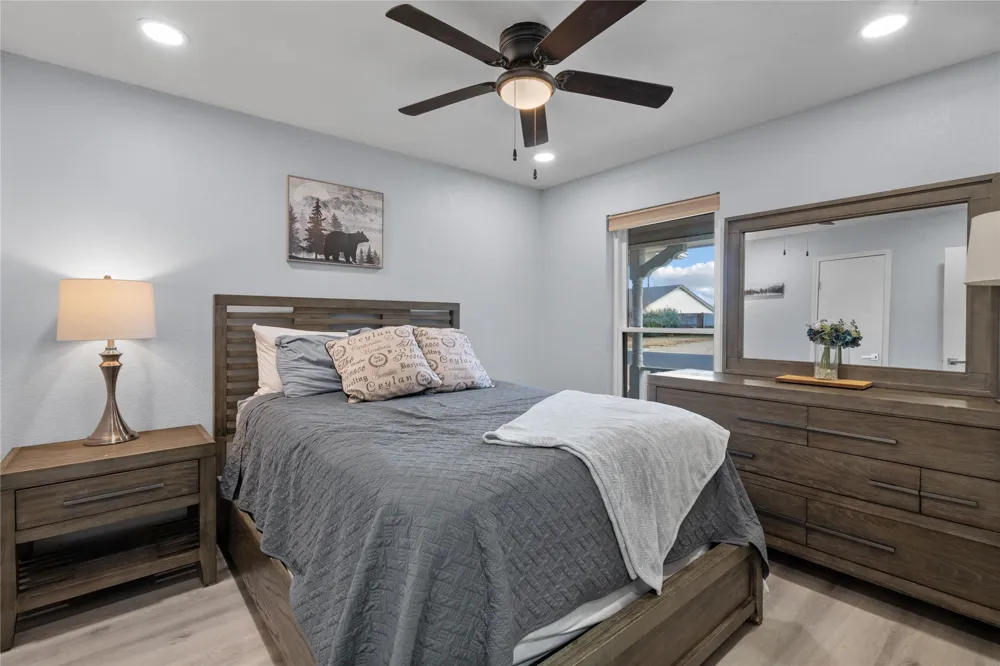 7629 Cedarhill Road Watauga, TX 76148