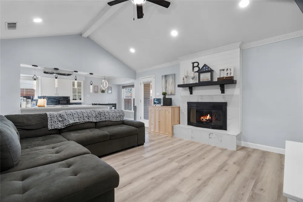 7629 Cedarhill Road Watauga, TX 76148