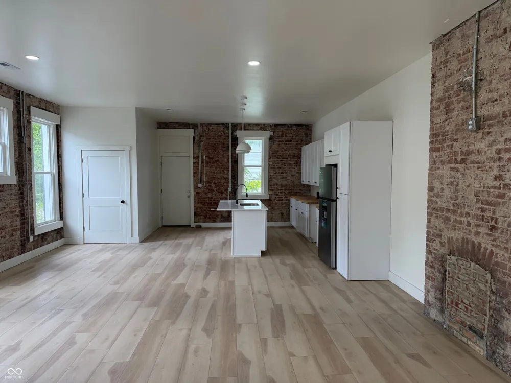 2701 College Avenue Indianapolis, IN 46205