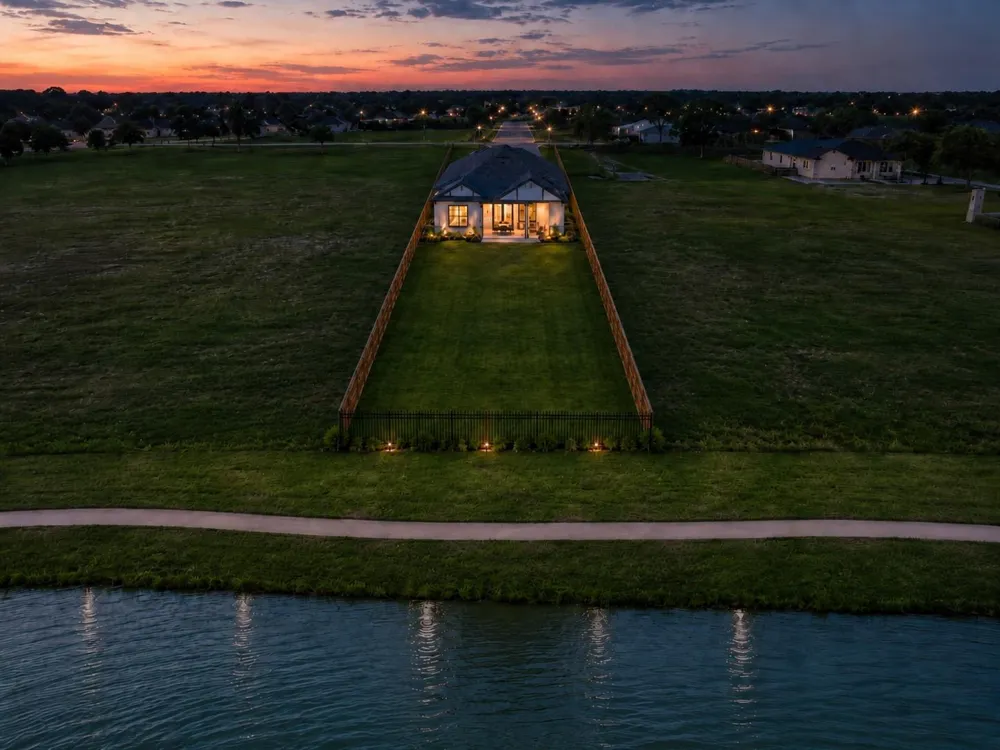 16951 Brine Pool Lane Crosby, TX 77532