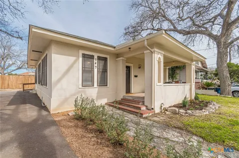 147 S Academy Avenue