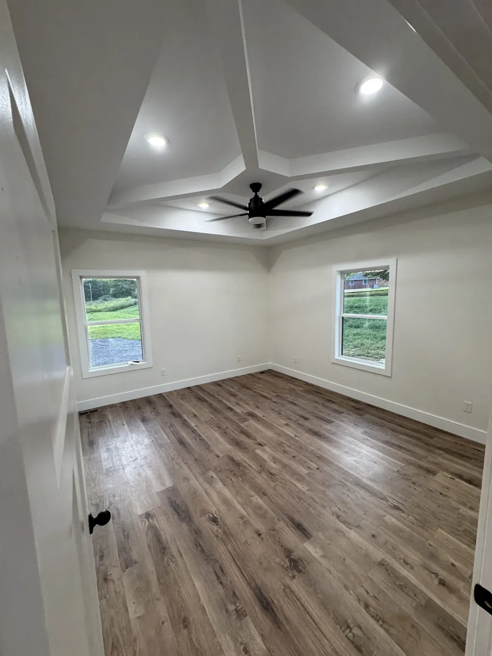 26 Sloan Branch Rd Pleasant Shade, TN 37145