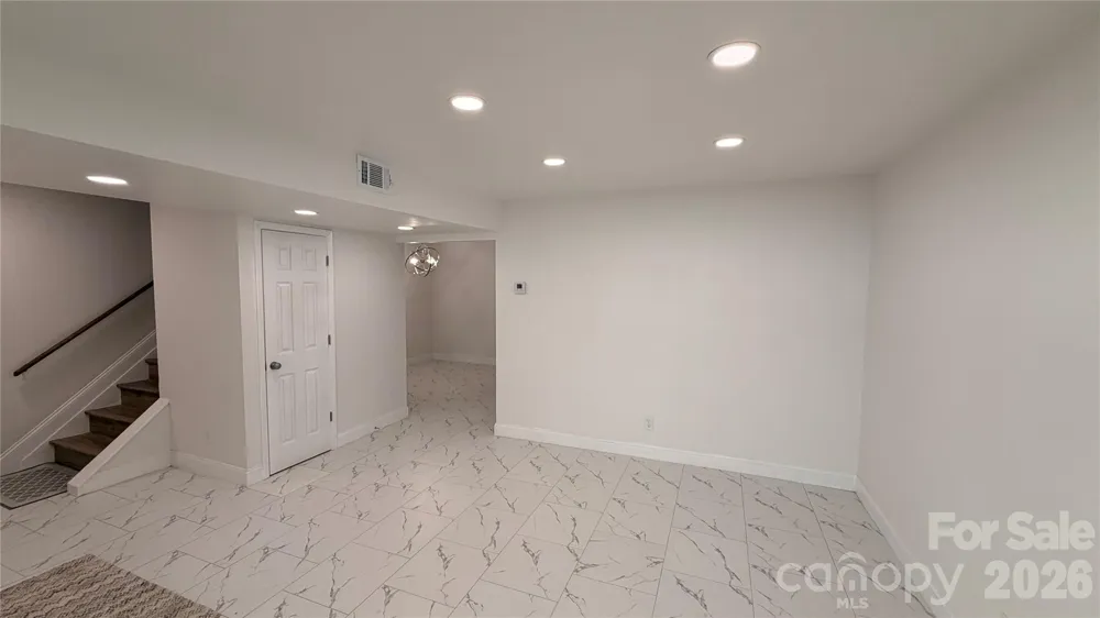 7107 Stonington Lane Charlotte, NC 28227