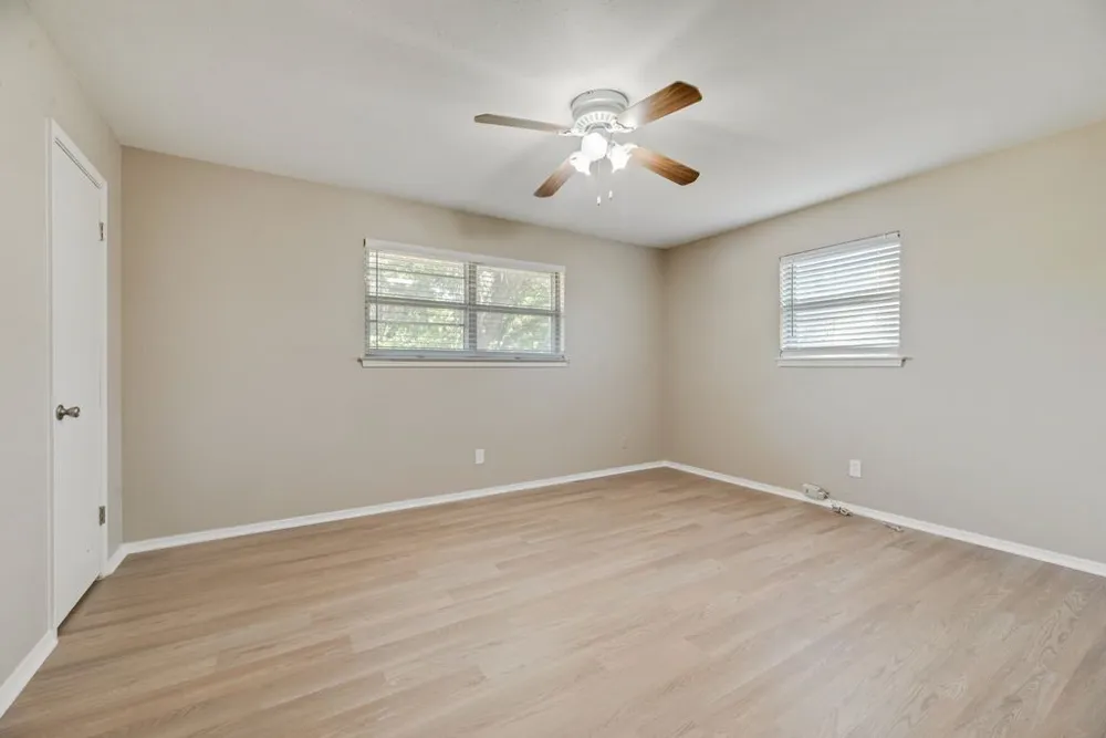 2228 Picadilly Lane Denton, TX 76209