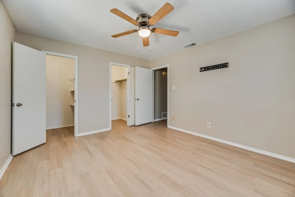2228 Picadilly Lane Denton, TX 76209