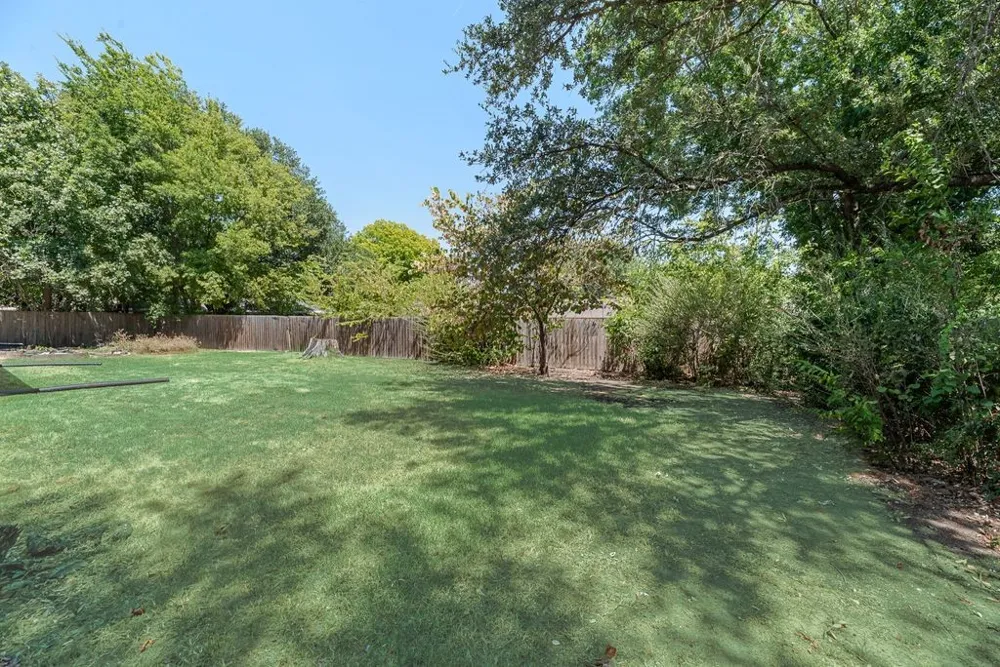 2228 Picadilly Lane Denton, TX 76209