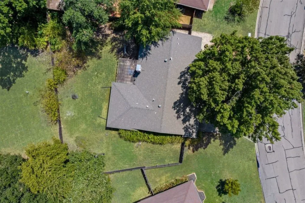 2228 Picadilly Lane Denton, TX 76209
