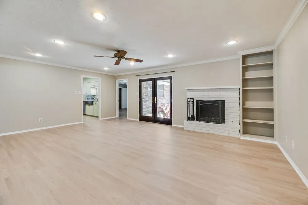 2228 Picadilly Lane Denton, TX 76209