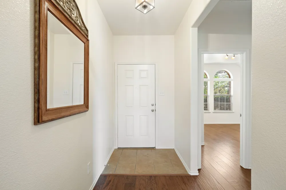 104 Holly Street Waxahachie, TX 75165