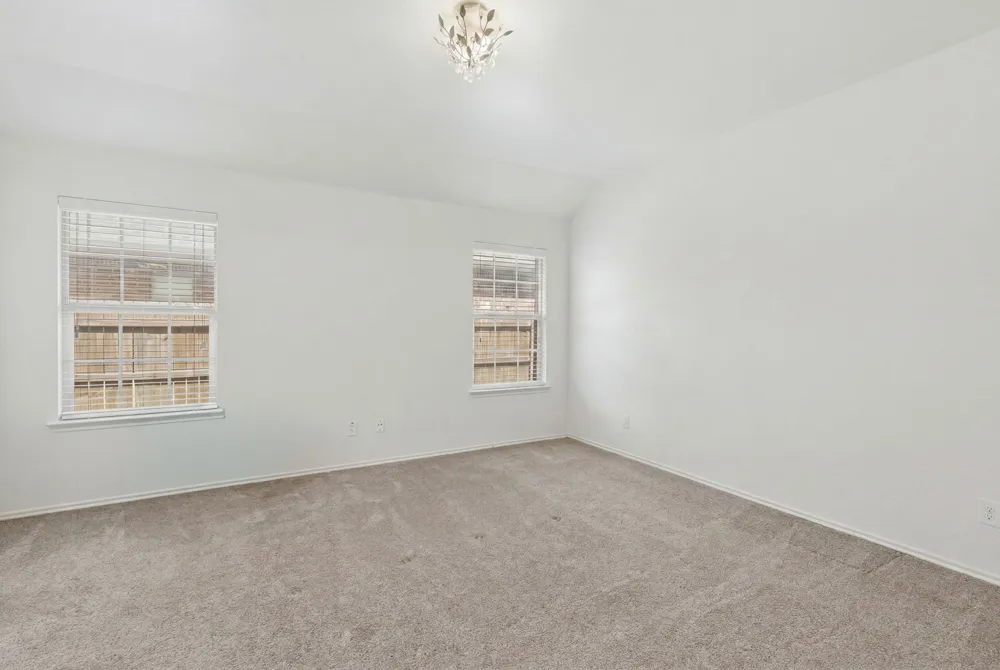 104 Holly Street Waxahachie, TX 75165
