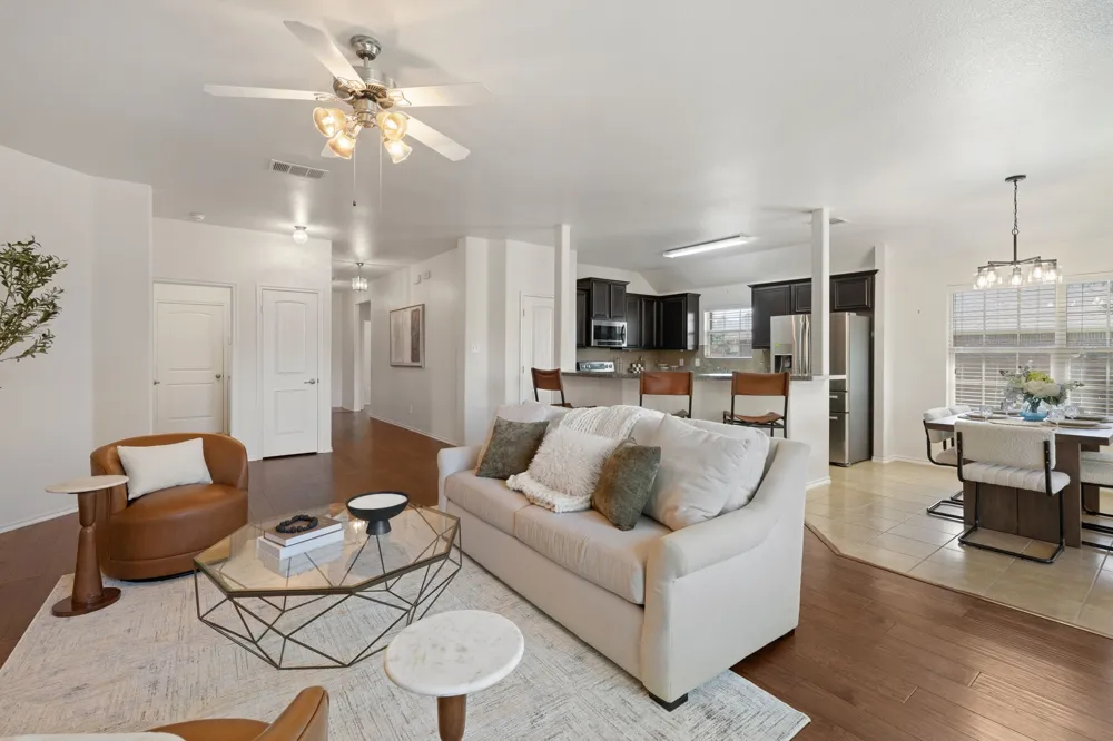 104 Holly Street Waxahachie, TX 75165